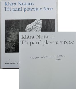 Tři paní plavou v řece