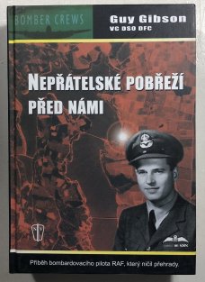 Nepřátelské pobřeží před námi