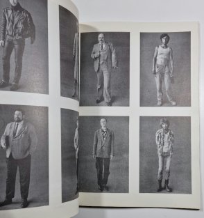 37 fotografů na Chmelnici