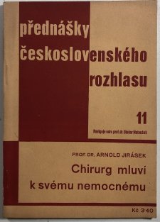 Chirurg mluví k svému nemocnému