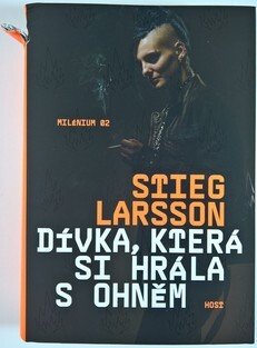 Dívka, která si hrála s ohněm