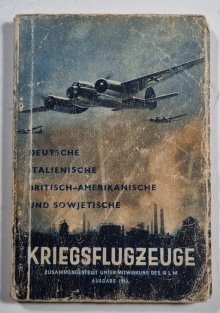 Kriegsflugzeuge - Deutsche, italienische, britisch-amerikanische und sowjetische