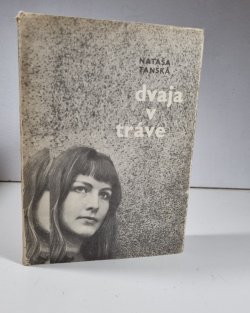 Dvaja v tráve (slovensky)