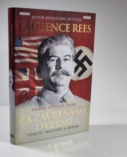 Za zavřenými dveřmi