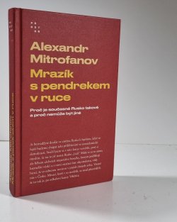 Mrazík s pendrekem v ruce