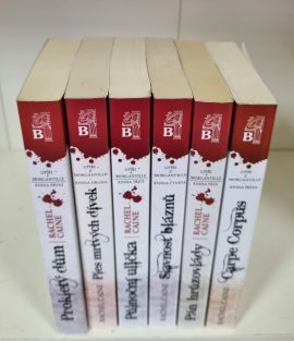 Upíři z Morganville 1-6 ( Prokletý dům / Ples mrtvých dívek / Půlnoční ulička / Slavnost bláznů / Pán hrůzovlády / Carpe corpus