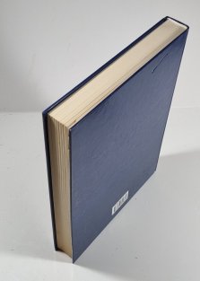 Zbabělci / Konec nylonového věku / Sedmiramenný svícen