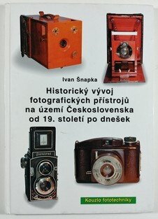 Historický vývoj fotografických přístrojů na území Československa od 19. století po dnešek