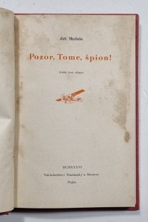 Pozor, Tome, špion!