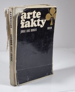 Artefakty