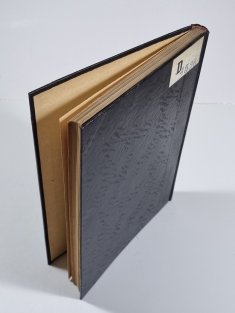 Divadelní soubor na vesnici