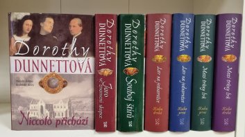 House of Niccolo ( 7 knih )- Niccolo přichází, Jaro ve znamení skopce, Souboj štírů, Lov na jednorožce 1+2, Mezi trůny lvů 1+2 