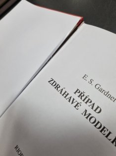 Případ zdráhavé modelky 
