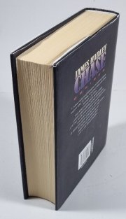 Ve smrti je každý sám / Chytrému napověz / Položte ji mezi liliemi - Omnibus v hlavní roli Vic Malloy 