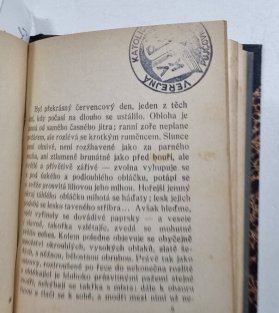 Hošík u Ježíškovy stromečku / Stoletá / Mužík Marej / V panském ústavě / Povídka o kupci + Běžin luh / Křepelka / Rozhovor/ Almužna