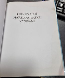 Originální hardangerské vyšívání