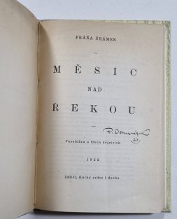 Měsíc nad řekou