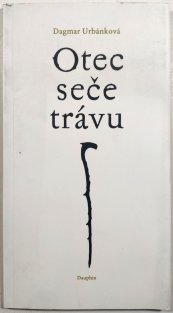 Otec seče trávu
