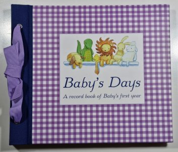 Baby´s days - A record book of Baby´s first year ( dětské album )
