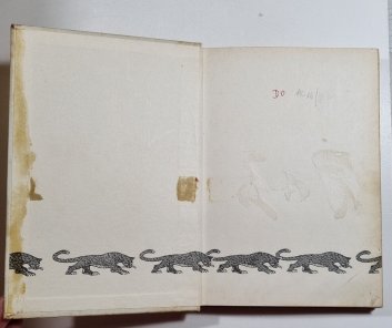Devět lidožroutů a jeden slon darebák