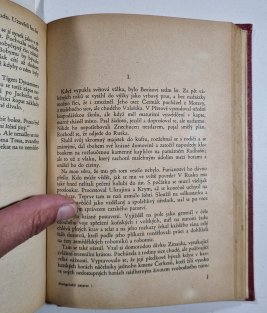 Paprsky života a smrti / Společnost věčné punčochy / Mongolský zajatec