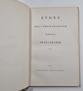 Zvony / Plačící satyr