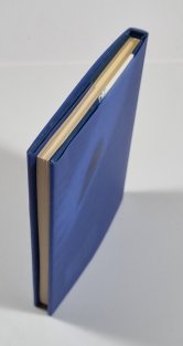 Nech slova za dveřmi