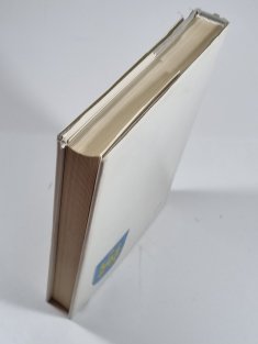 Průvodce po archivních fondech a sbírkách - Okresní archiv Jindřichův Hradec