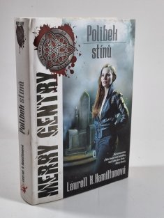 Merry Gentry 1 - Polibek stínů