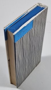 Cestami poetiky a estetiky