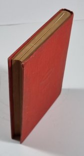 Přítel domoviny -  Štěstí paní Pokorné / Z tajnosti Vesmíru