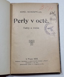 Perly v octě - Satiry a ironie