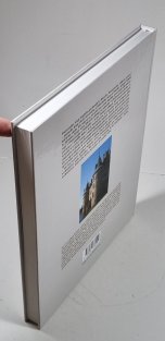 Šlachtické sídlo v stredověku (slovensky)