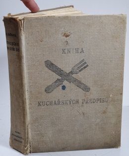 Stolečku prostři se - Kniha kuchařských předpisů