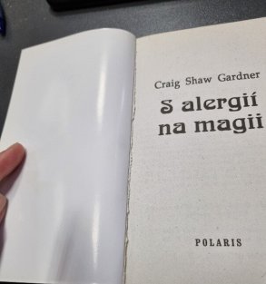 Ebenezum 1 - S alergií na magii