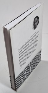 Bílé na černém - Revolver Revue 36