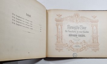 Ouverturen / Symphonien / Noemegilche Tätze für Pianoforte zu Händen 