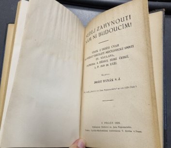 Svaty František Serafinský - zakladatel tří řádů I.+II. / Nedej zahynouti nám i budoucím!