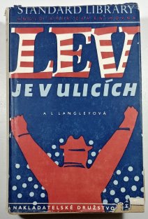 Lev je v ulicích